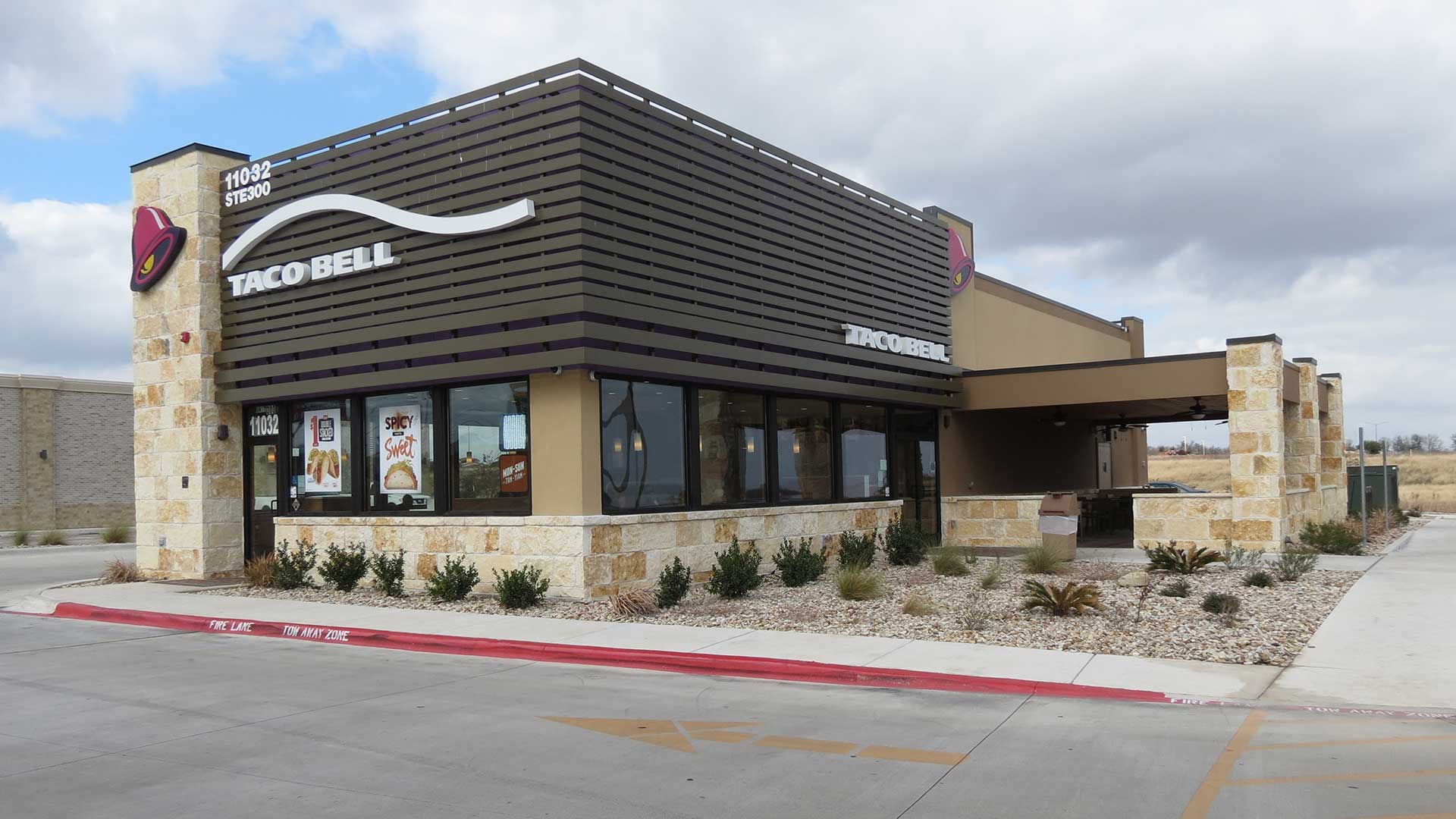 The Manor Taco Bell represents another successful project in EBCO's market-leading Taco Bell construction program.